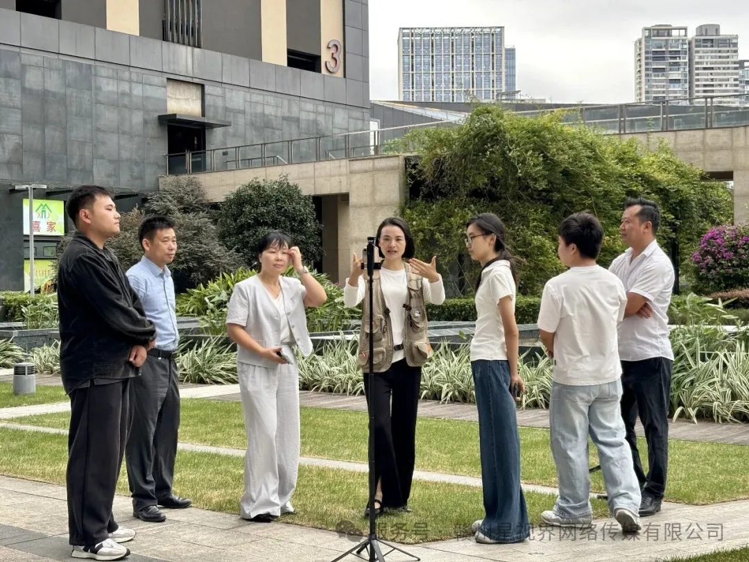 走出教室实地开拍:运镜、走位、机位现场教